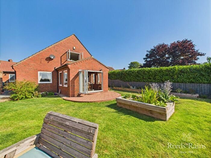 4 Bedroom Detached House For Sale In Pinfold Lane, Roos, Hull, East Yorkshire, HU12