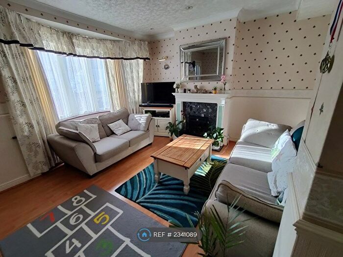 3 Bedroom Terraced House To Rent In Chertsey Drive, Cheam, Sutton, SM3