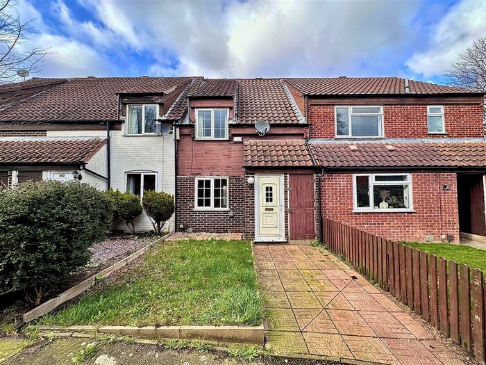 2 Bedroom Property To Rent In Lushington Close, Norwich, NR5