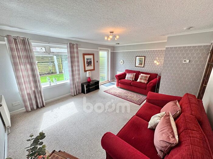 3 Bedroom Terraced House For Sale In Sempill Avenue, Erskine, PA8
