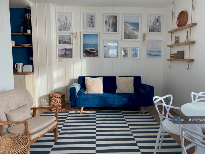 1 Bedroom Flat To Rent In High Street, Rottingdean, Brighton, BN2