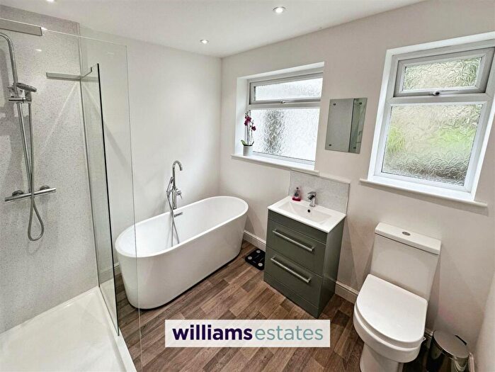 5 Bedroom Detached House For Sale In Clwyd Avenue, Dyserth, LL18