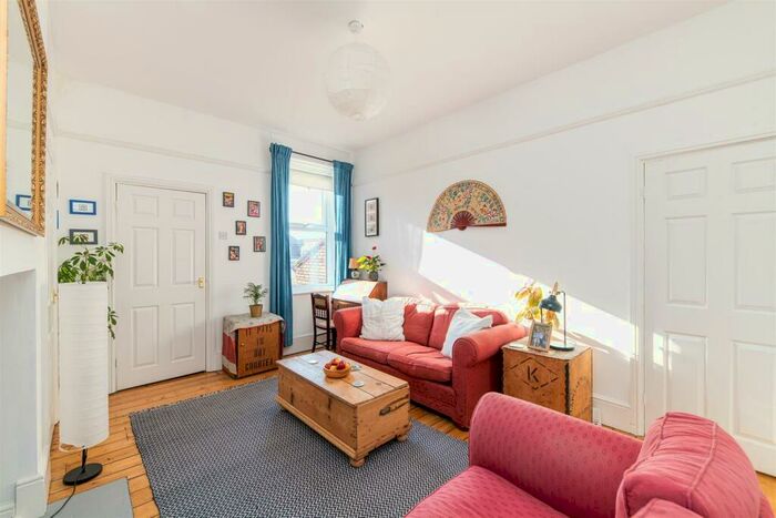 2 Bedroom Flat To Rent In Trewhitt Road, Heaton, Newcastle Upon Tyne, NE6