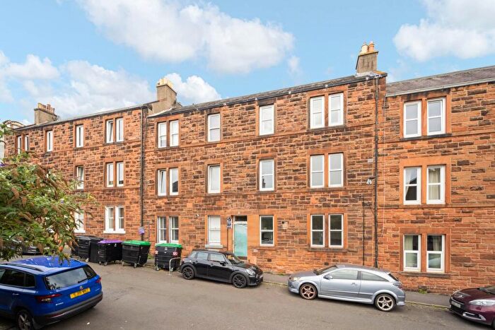 2 Bedroom Flat For Sale In Victor Park Terrace, Edinburgh, EH12