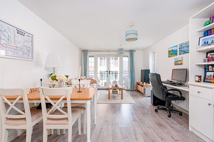 1 Bedroom Flat For Sale In Jenkins Way, Frenchay, BS16