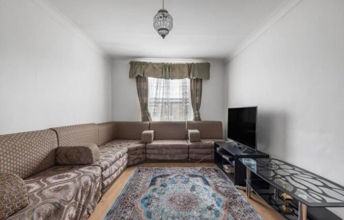 2 Bedroom Apartment To Rent In Gloucester Place, Marylebone, London, NW1