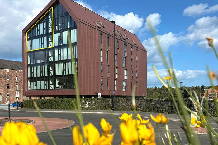 3 Bedroom Flat For Sale In Smokehouse One, Smiths Dock, North Shields, NE29
