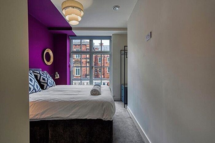 2 Bedroom Apartment To Rent In Golf Open - Coronation Walk - Sleeps, PR8