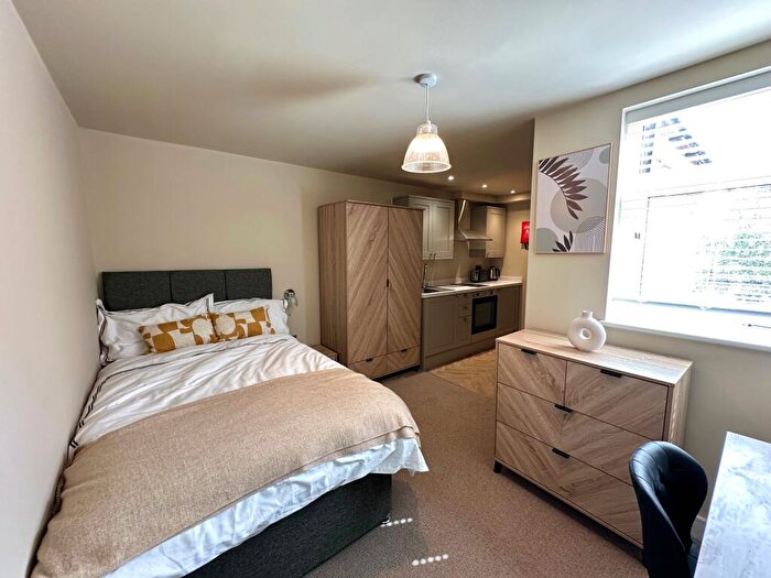 Studio To Rent In Room, Severn Street, DE24