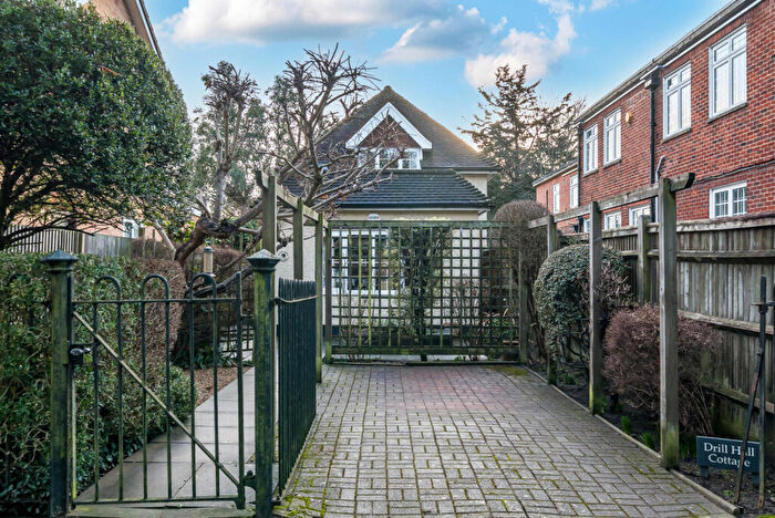 2 Bedroom Detached House For Sale In Drill Hall Road, Chertsey, KT16