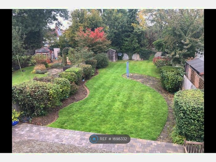 3 Bedroom Semi-Detached House To Rent In Spur Road, Orpington, BR6