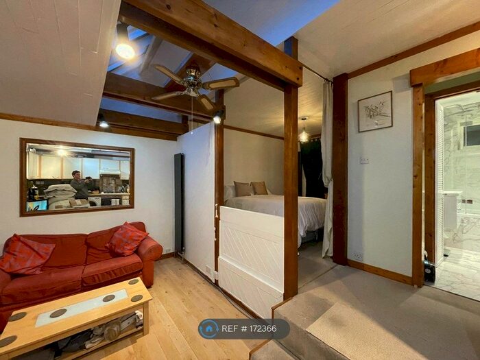 Studio To Rent In Kew Gardens Village, Richmond, TW9