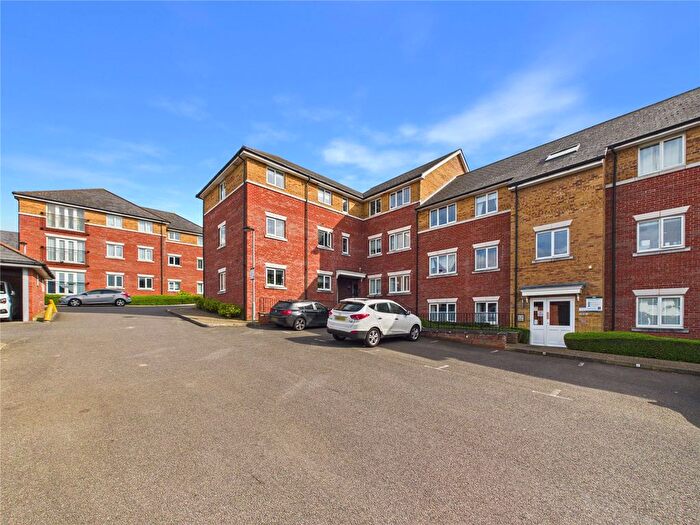 2 Bedroom Flat For Sale In Ratcliffe Court, Colchester, CO4