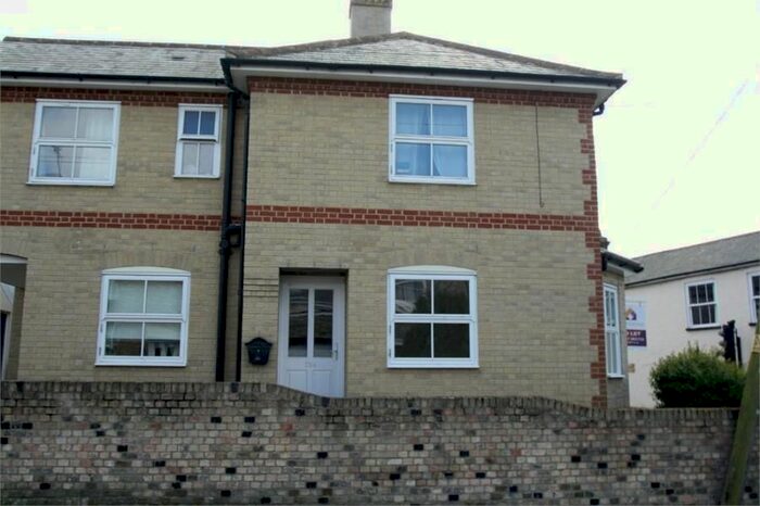 2 Bedroom Flat To Rent In New Street, Sudbury, CO10