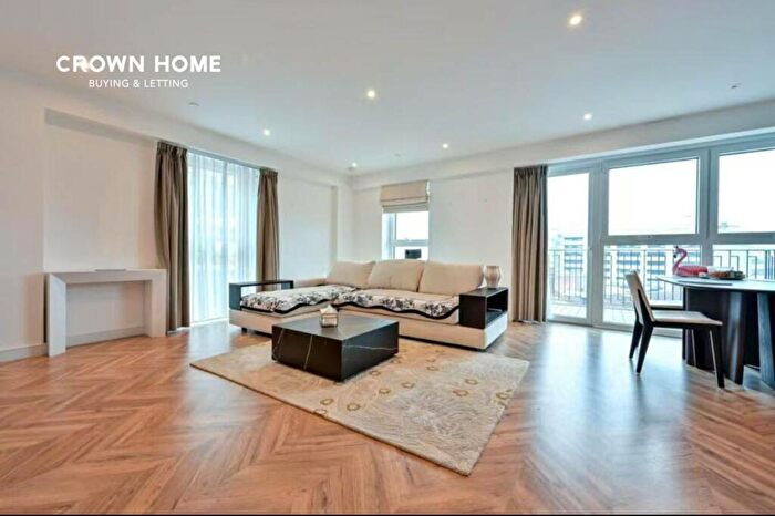 2 Bedroom Apartment For Sale In Tryon House, Kingston Upon Thames, KT1