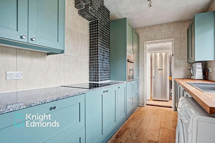 4 Bedroom Detached Bungalow For Sale In Goudhurst Close, Maidstone, ME16