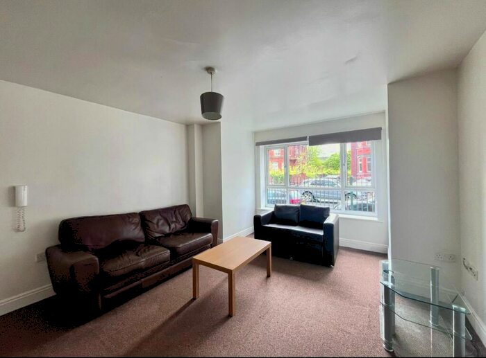 1 Bedroom Flat For Sale In Plymouth Point, Manchester, M13
