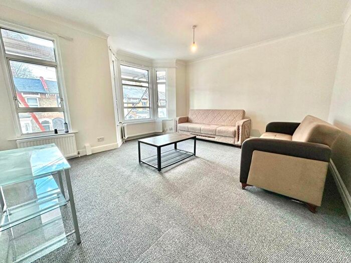 1 Bedroom Flat To Rent In Alexandra Road, London, N8