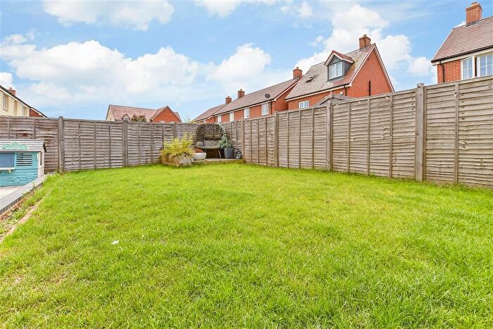 4 Bedroom Detached House For Sale In Norton Close, Paddock Wood, Tonbridge, Kent, TN12