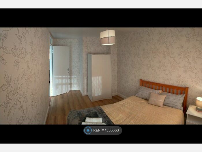 2 Bedroom Maisonette To Rent In Manesty Court, London, N14