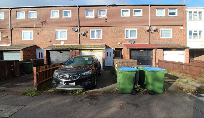 3 Bedroom Terraced House To Rent In Austen Close, Thamesmead, SE28