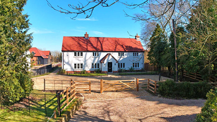 5 Bedroom Detached House For Sale In The Green, Owlswick, Buckinghamshire, HP27