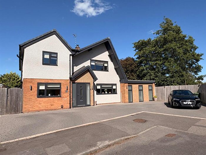 4 Bedroom Detached House For Sale In Ringwood Close, Little Hill, Wigston, LE18