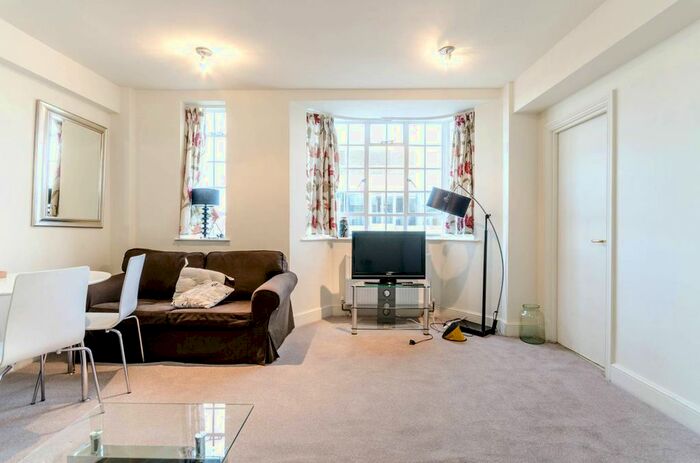 1 Bedroom Flat To Rent In Sloane Avenue, Chelsea, London, SW3