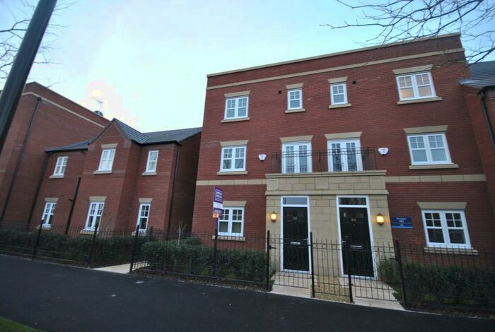 3 Bedroom Town House To Rent In Upton Grange, Chester, Cheshire, CH2