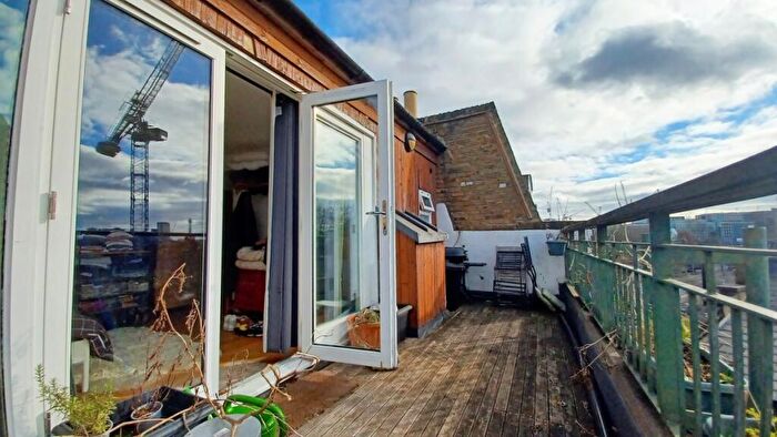 1 Bedroom Flat To Rent In Murray Street, Camden, NW1