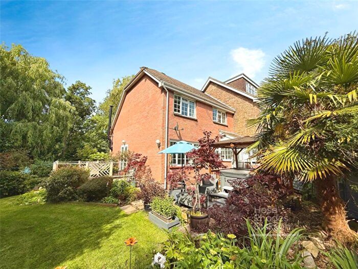 3 Bedroom Semi-Detached House For Sale In St. Michaels Close, Shalfleet, Newport, PO30