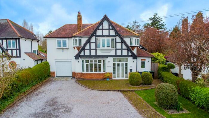 4 Bedroom Detached House For Sale In Tollerton Lane, Tollerton, Nottingham, Nottinghamshire, NG12