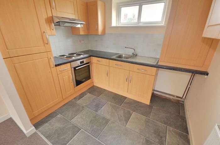 2 Bedroom Flat To Rent In Aire Street Mews, Knottingley, WF11