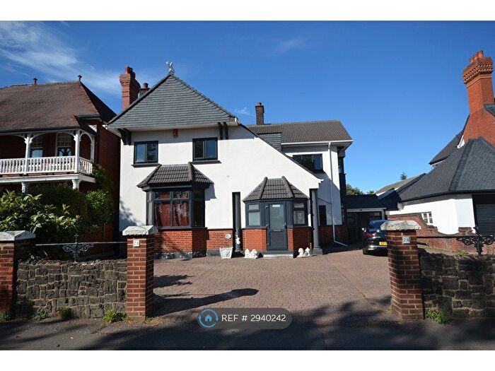 5 Bedroom Detached House To Rent In Aldersbrook Road, London, E12