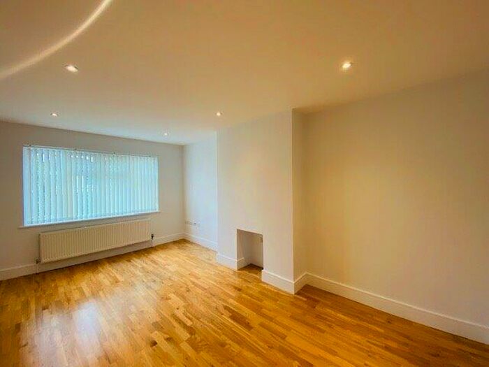 2 Bedroom Flat To Rent In Dunford Court, Pinner, HA5