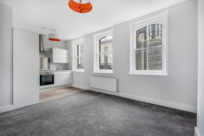 1 Bedroom Flat To Rent In Milton Road, Gravesend, DA12