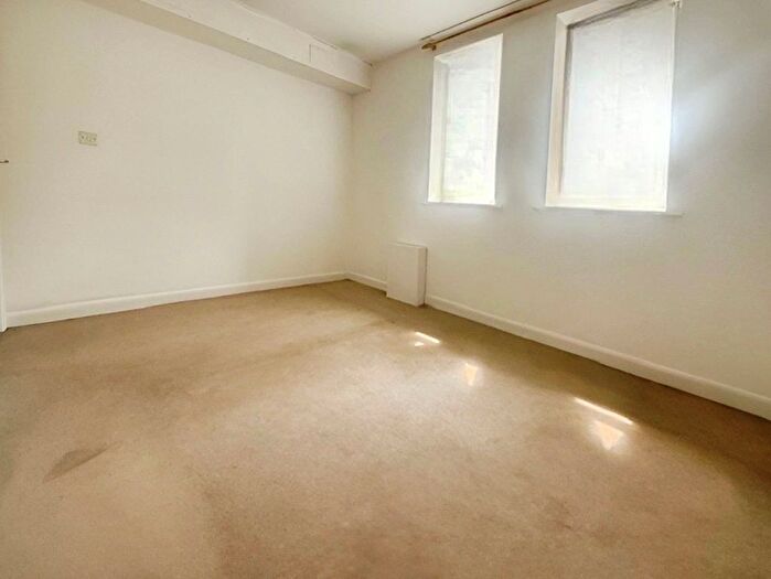 1 Bedroom Flat To Rent In Trafalgar Street, Gillingham, Kent, ME7