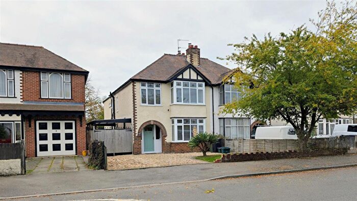 4 Bedroom Semi Detached House For Sale In Riversley Road, Gloucester, GL2