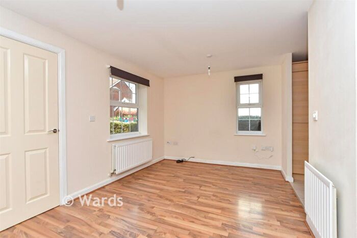 2 Bedroom End Of Terrace House For Sale In Mallow Road, Minster On Sea, Sheerness, Kent, ME12