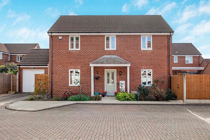 4 Bedroom Detached House For Sale In John Hall Close, Bristol, BS14