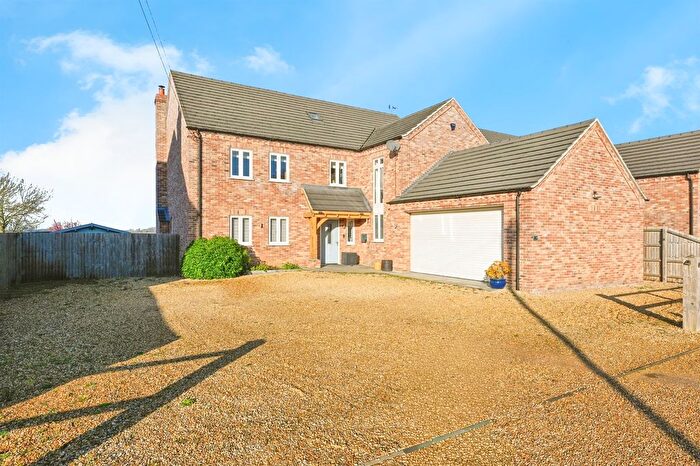 5 Bedroom Detached House For Sale In Smeeth Road, Marshland St. James, Wisbech, PE14