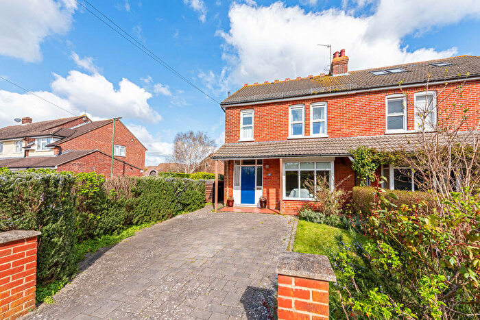 3 Bedroom Semi Detached House For Sale In First Avenue, Southbourne, PO10