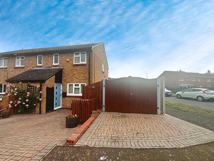 2 Bedroom End Of Terrace House For Sale In Carey Close, New Romney, TN28