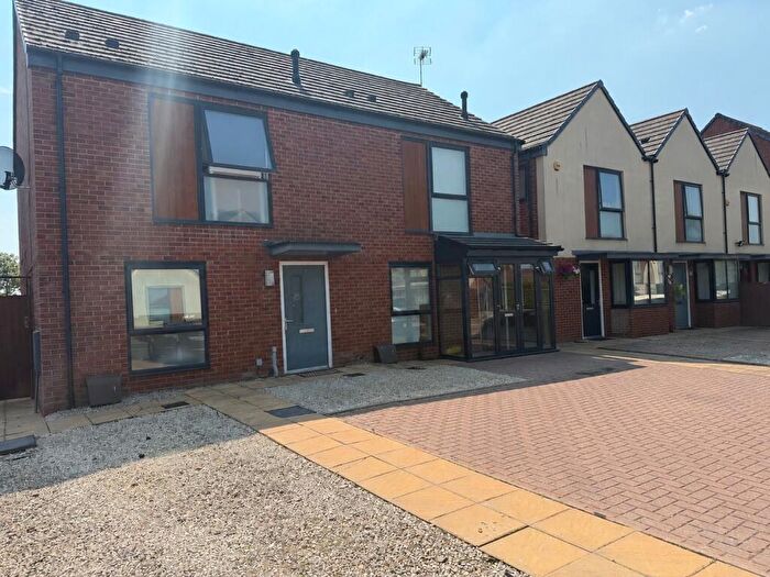 2 Bedroom End Of Terrace House To Rent In Change Road, West Bromwich, B70