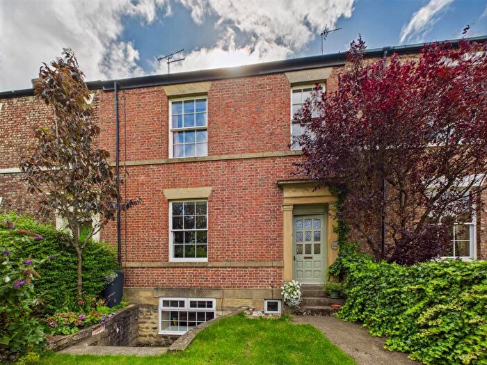 2 Bedroom Maisonette For Sale In Tynemouth Place, North Shields, NE30