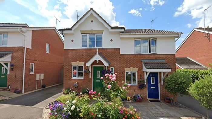 2 Bedroom Semi Detached House To Rent In The Old Orchard, Farnham, Surrey, Surrey, GU9