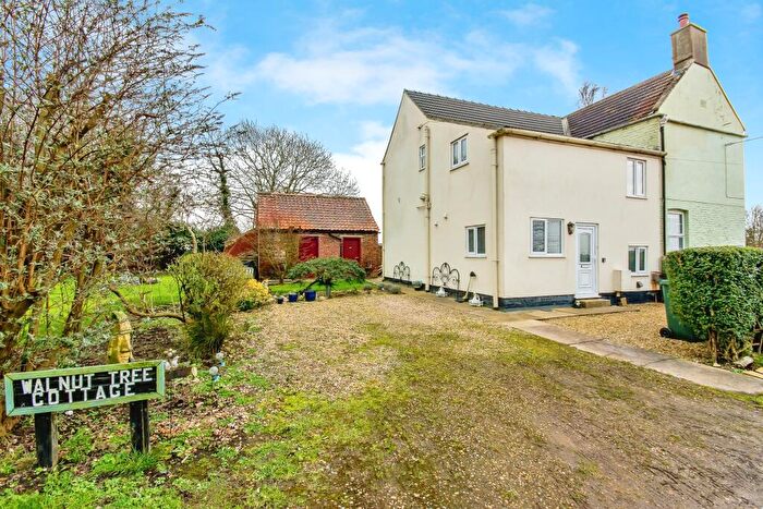 2 Bedroom Semi-Detached House For Sale In Burtoft Lane South, Boston, Lincolnshire, PE20