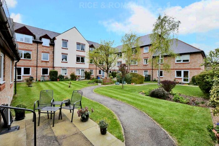 1 Bedroom Flat To Rent In Kathleen Godfree Court, Wimbledon, SW19