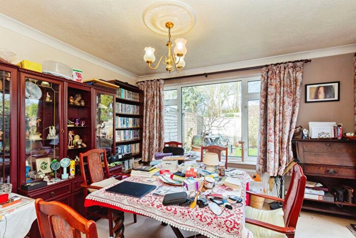 2 Bedroom Semi-Detached House For Sale In Swan Close, Whitchurch, Aylesbury, HP22