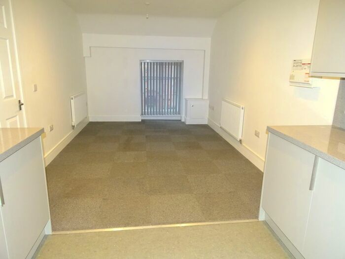 1 Bedroom Flat To Rent In Flat, Stanley Street, Caergybi, Ynys Mon, LL65